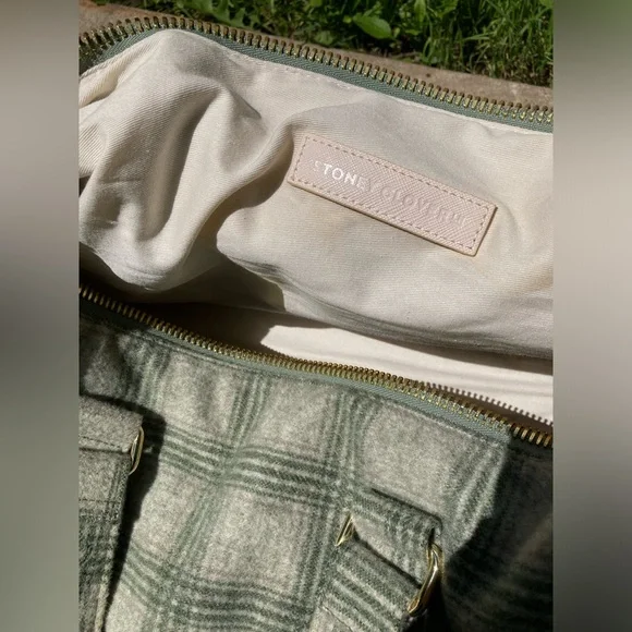 Stoney Clover Lane Wool Plaid Duffle Bag Snowed In Green - Picture 10 of 17